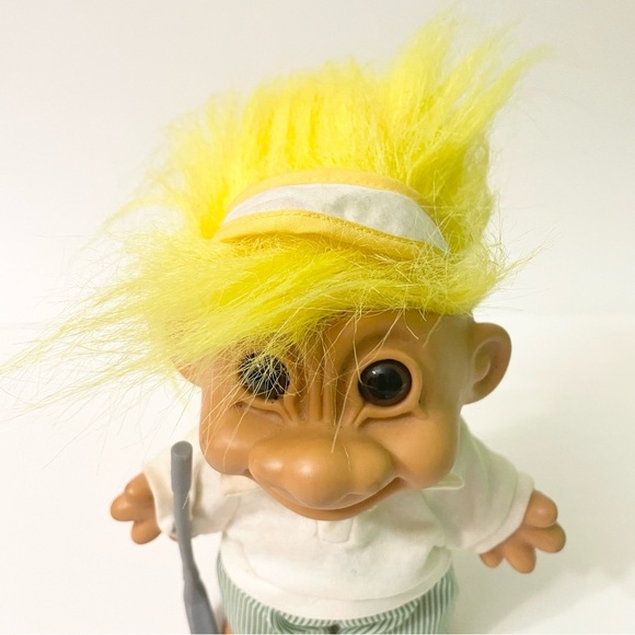 Vintage Russ Trolls Golf Pro Troll dressed with Golf Club Outfit Visor - Picture 2 of 16